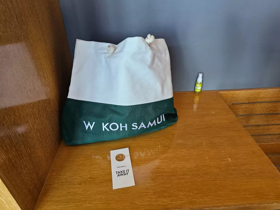 Strandtáska és repellens