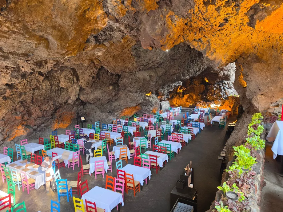 Barlang étterem Gruta