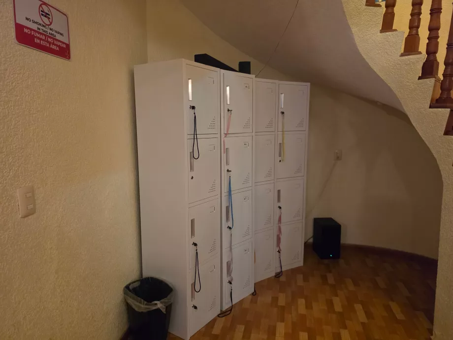 Poggyászszekrények