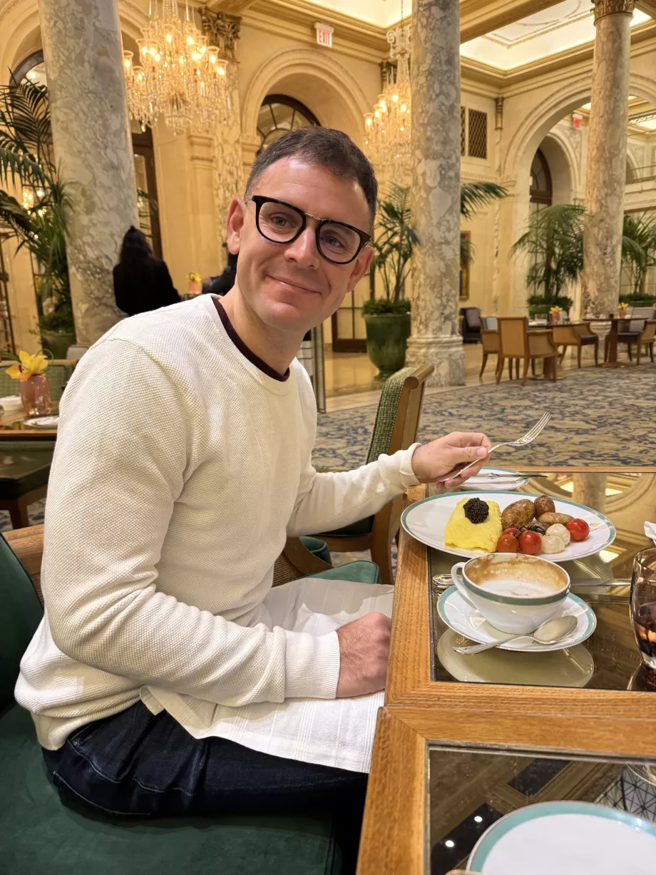 Én reggelizem a Plaza Hotelben