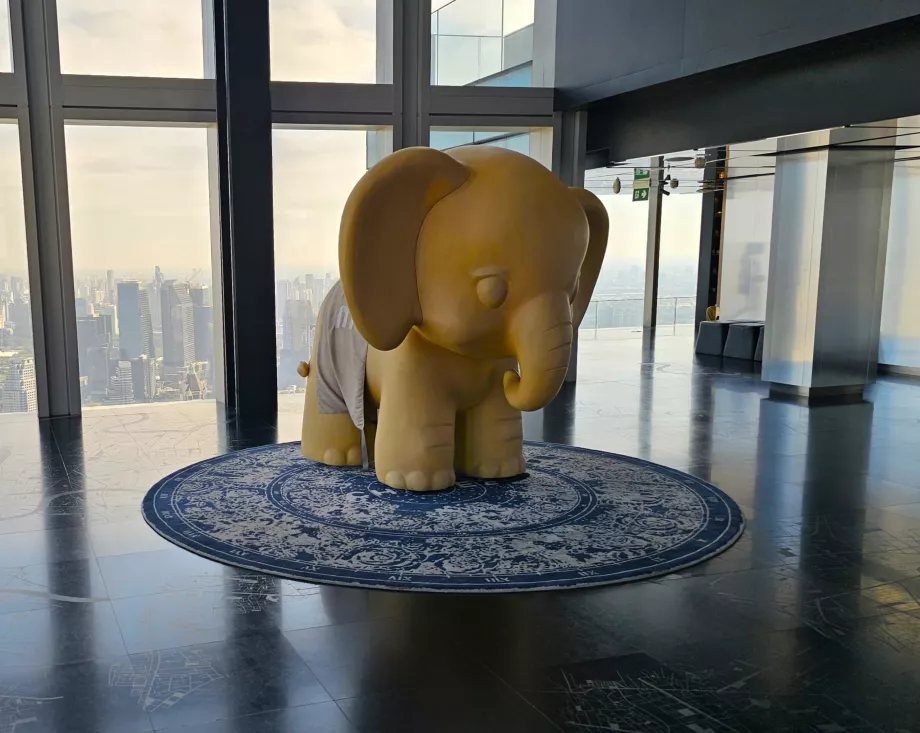 King Power Mahanakhon - Belső nézet