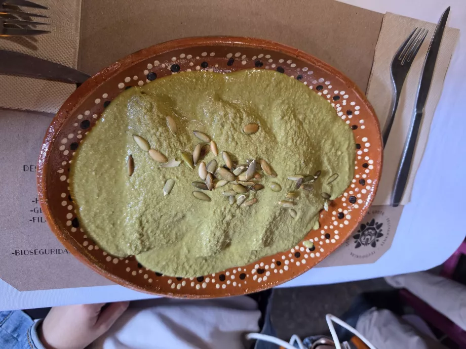 Enchilladas guacamoléval