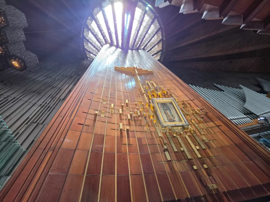 Belső tér - Guadalupe-bazilika