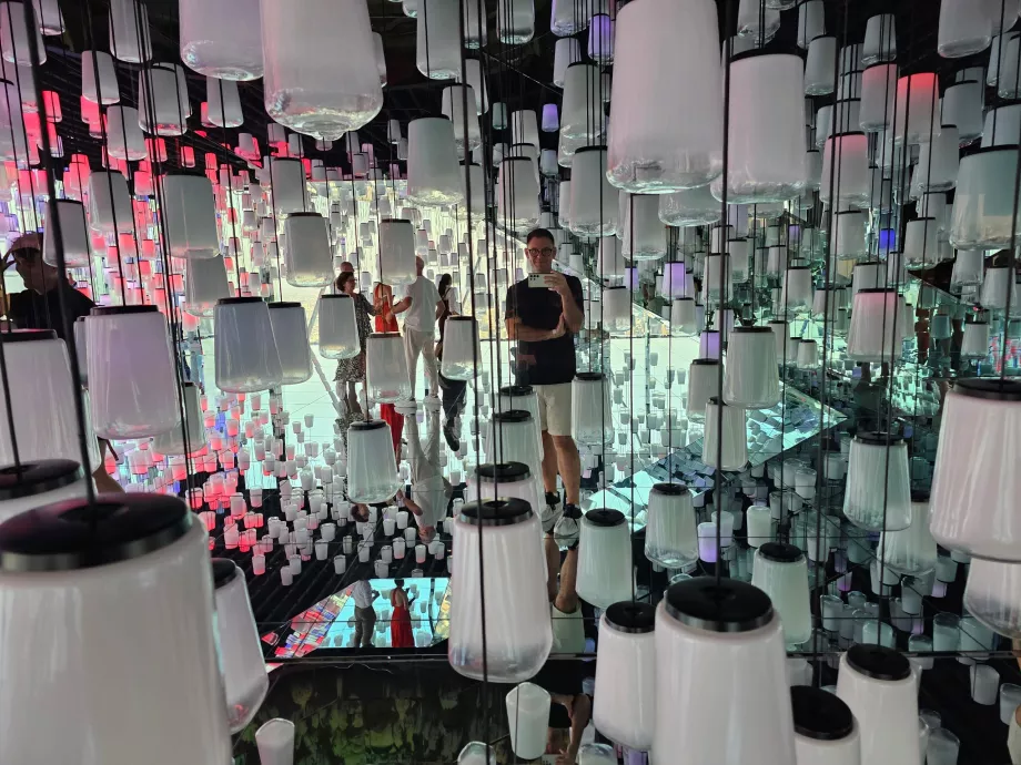 Akara Sky Hanuman - Virtuális égi lámpás