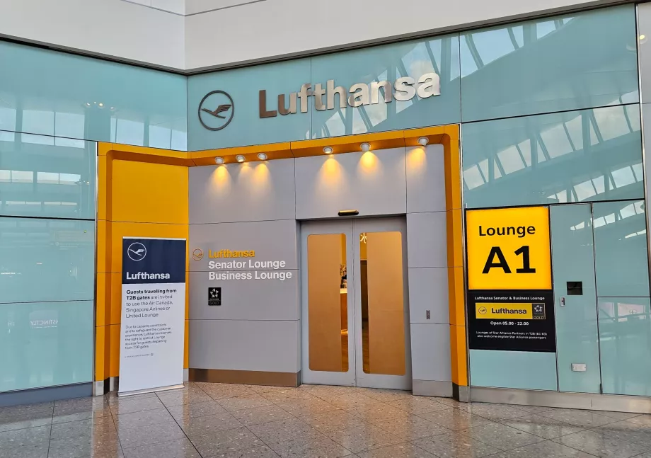 Bejárat a Lufthansa Lounge-ba a 2. terminálon