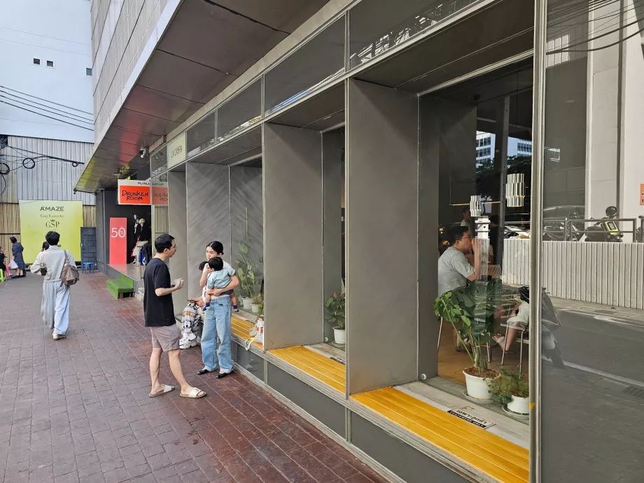 La Cabra, szabadtéri ülőhely