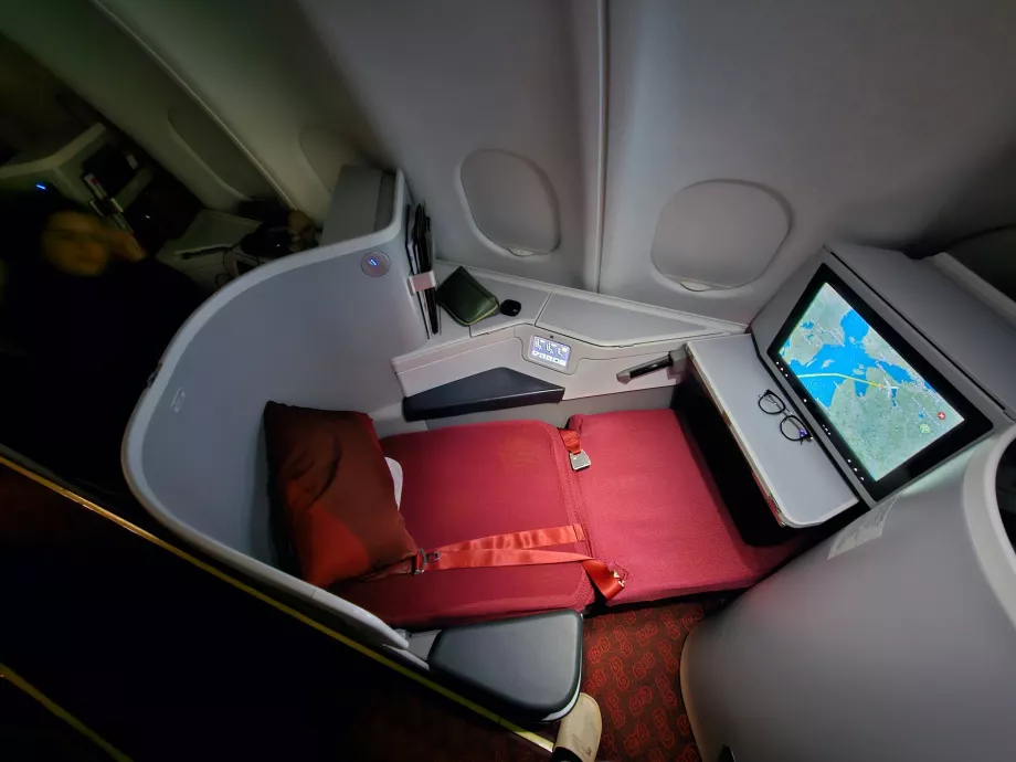 Kanapé kibontott ágy