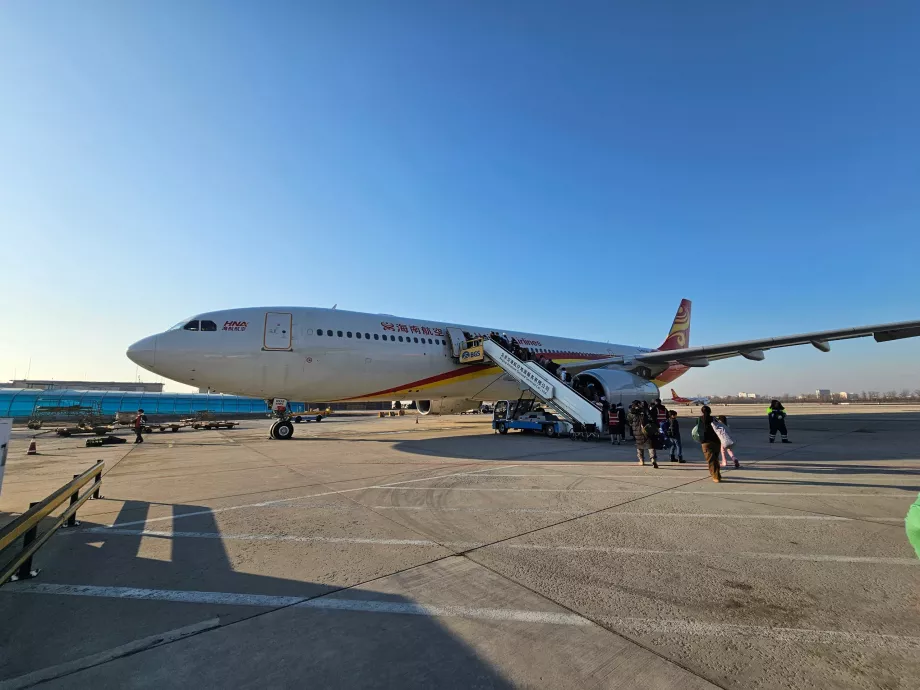 A repülőgépünk a pekingi repülőtéren