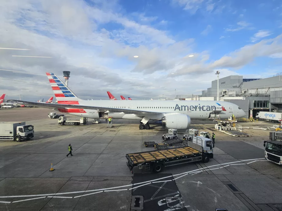 Kilátás a repülőtér előpályájára¨