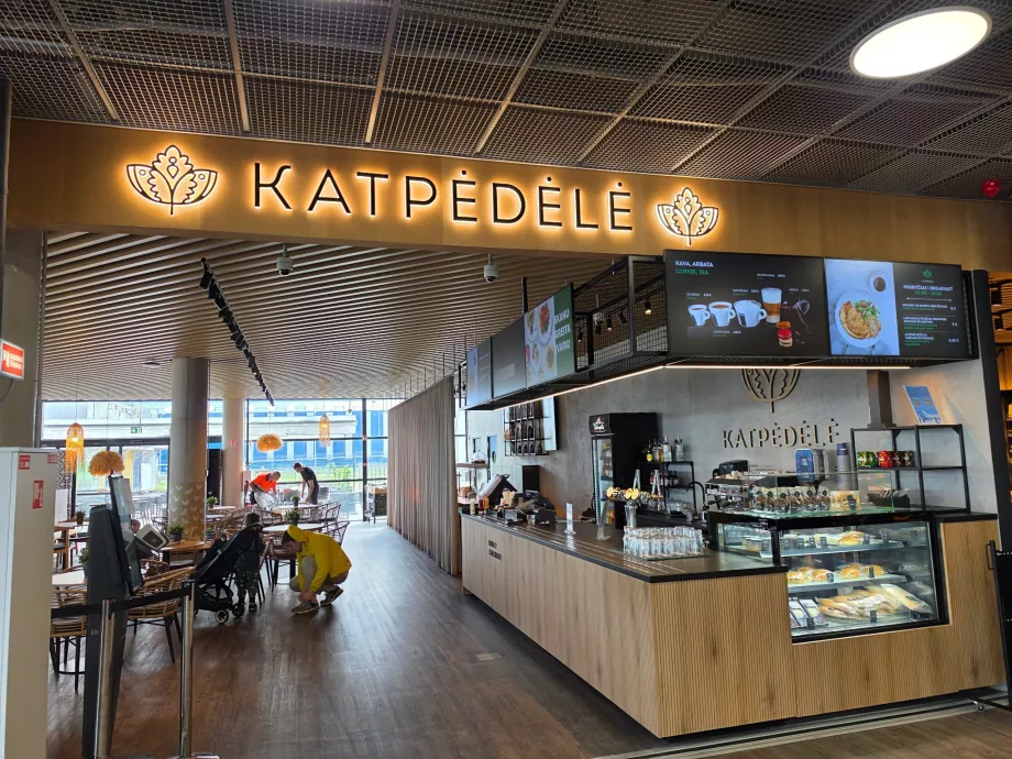 Étterem a nyilvános területen