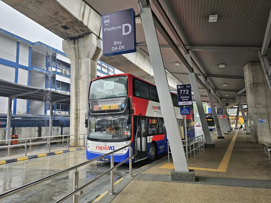 A 772-es vonal Pasar Seni megállója