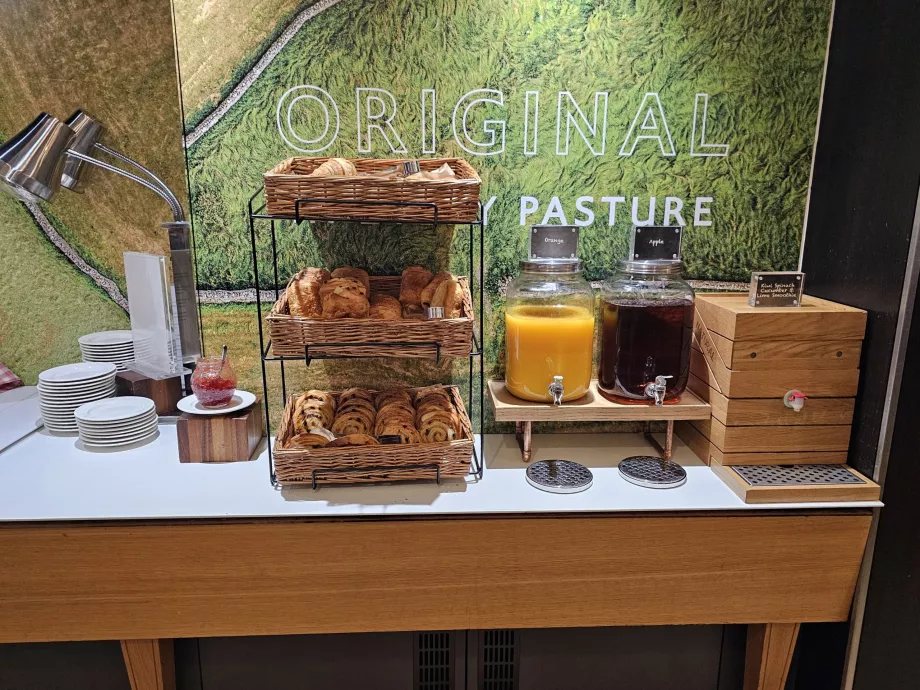 Gyümölcslevek és sütemények