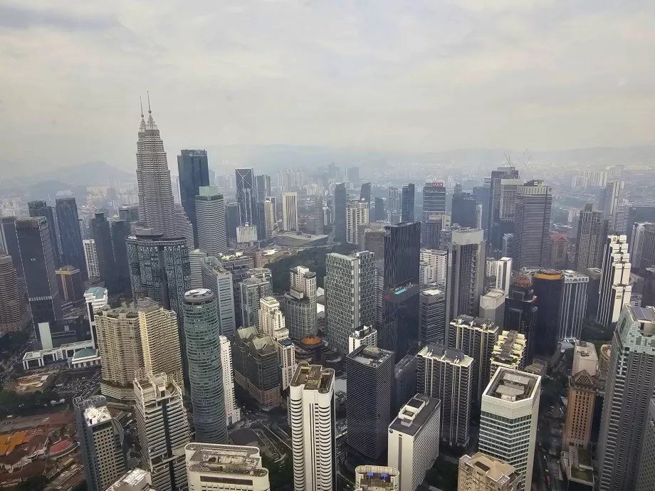 Menara fedett kilátóterasz