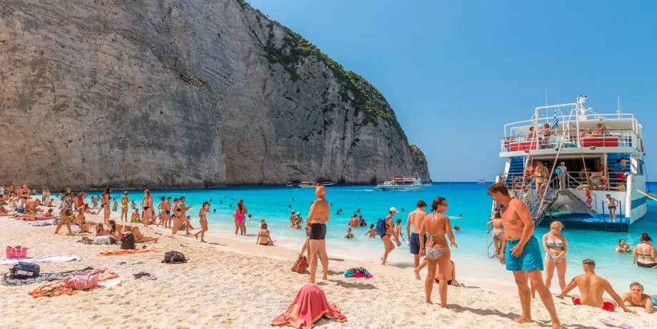 Navagio fürdés