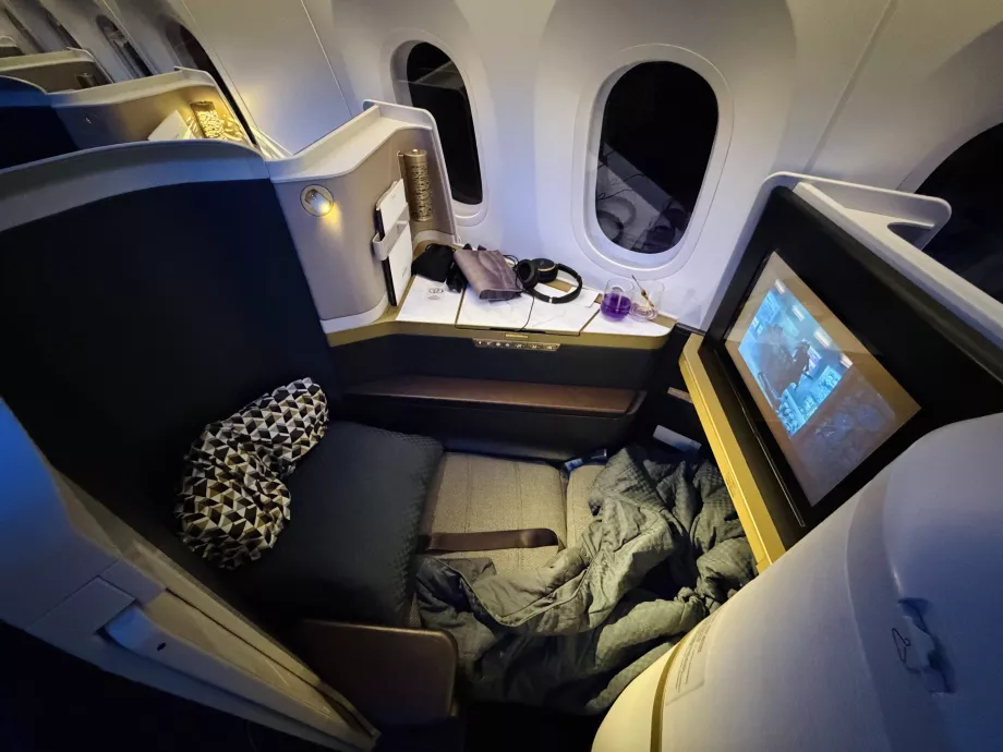 Ágy a felhők között