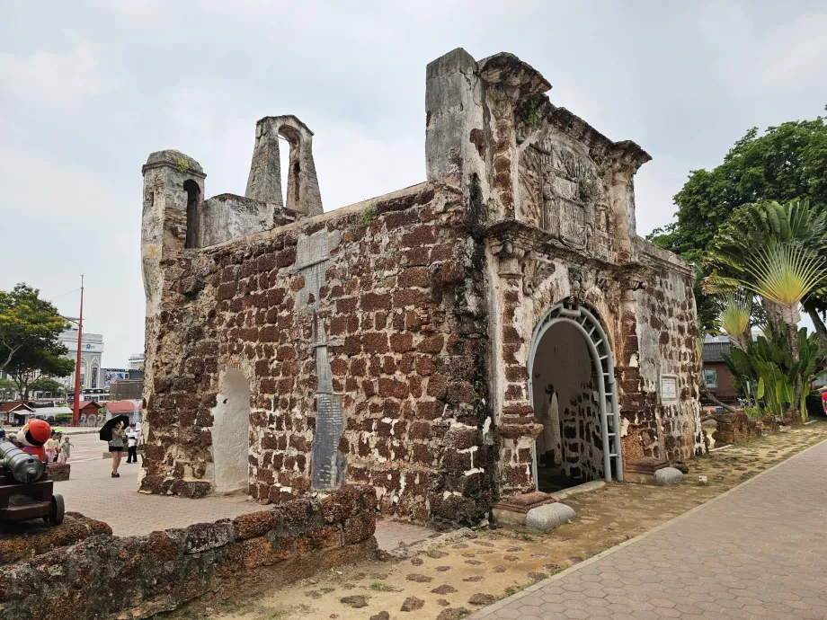 És Famosa