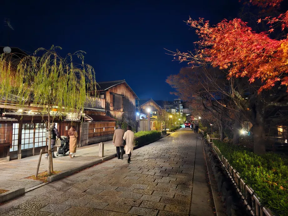 Gion, Shirakawa-csatorna