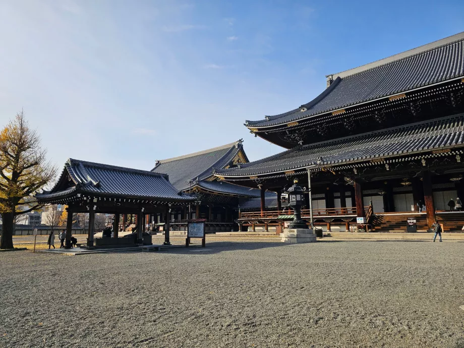 Higashi Hongan-ji