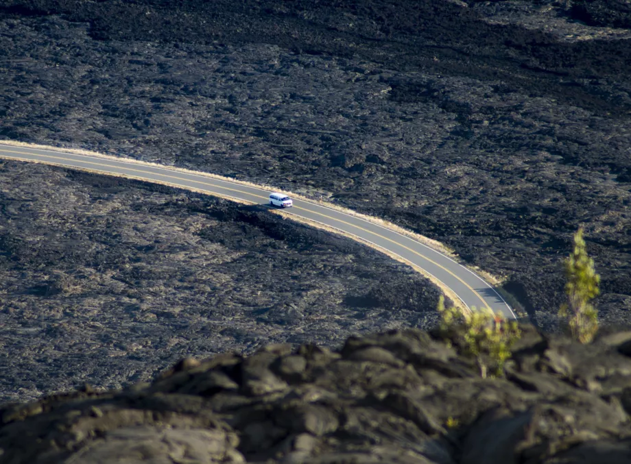 Chain of Craters út