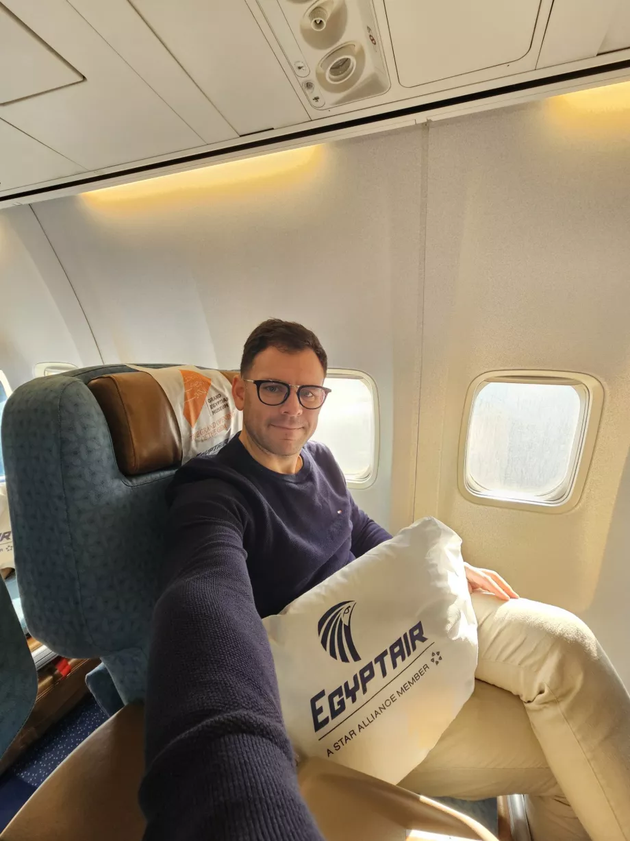 Én az Egyptair business osztályon