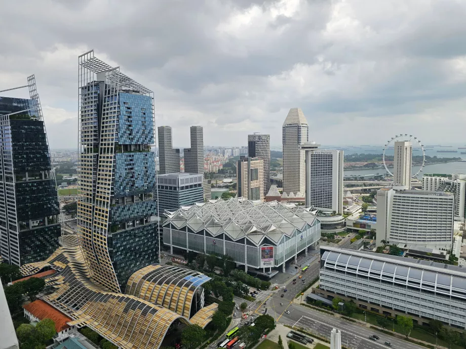 Kilátás az erkélyről a másik oldalra