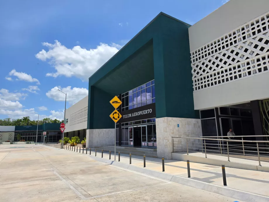 Tulum Aeropuerto vasútállomás