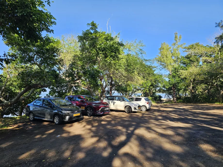 Parkolás Le Morne alatt