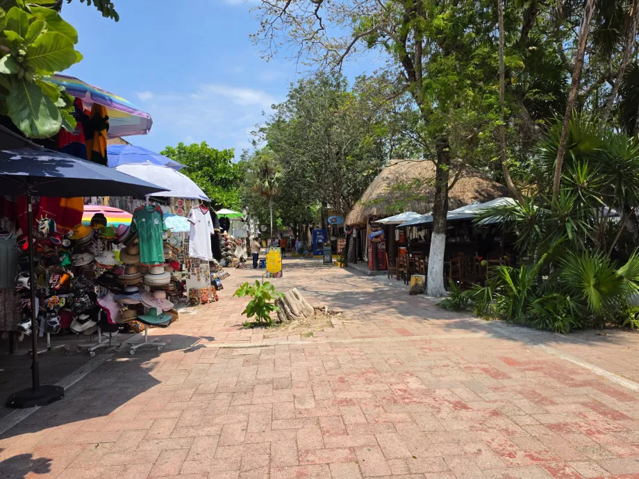 Tulum régészeti lelőhely, ajándékboltok