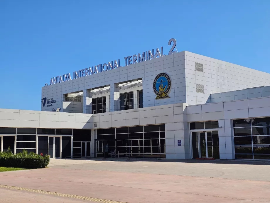 2. terminál