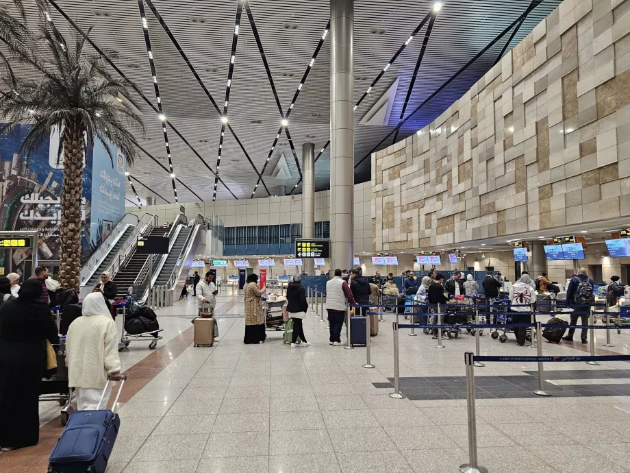 Check-in pultok 2. terminál