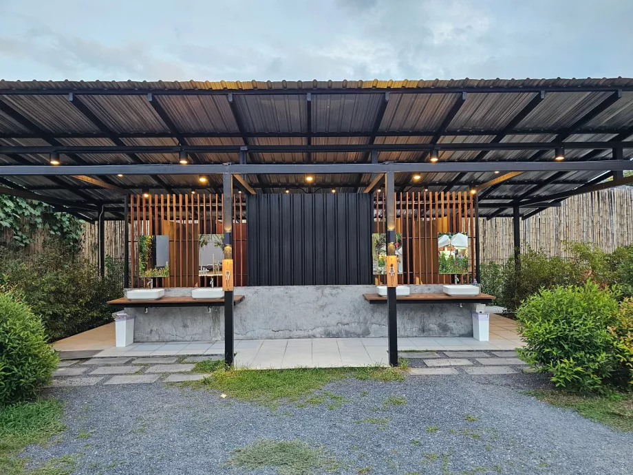 Freewave Market - ingyenes WC-k