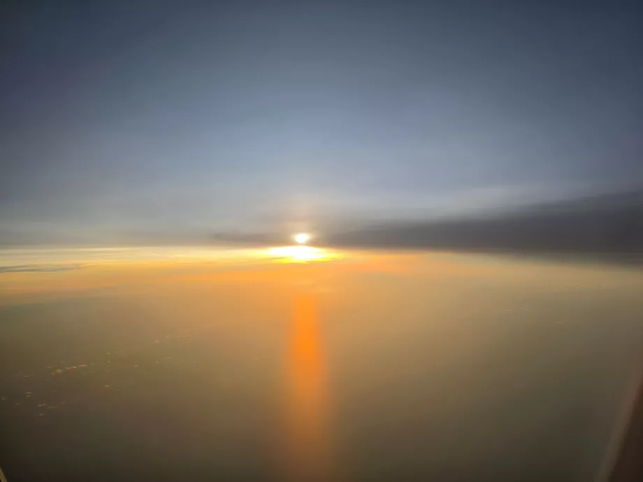 Naplemente Mexikóban, leszállás előtt