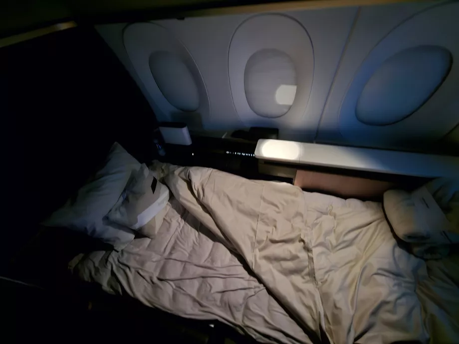 Kanapé kibontott ágy