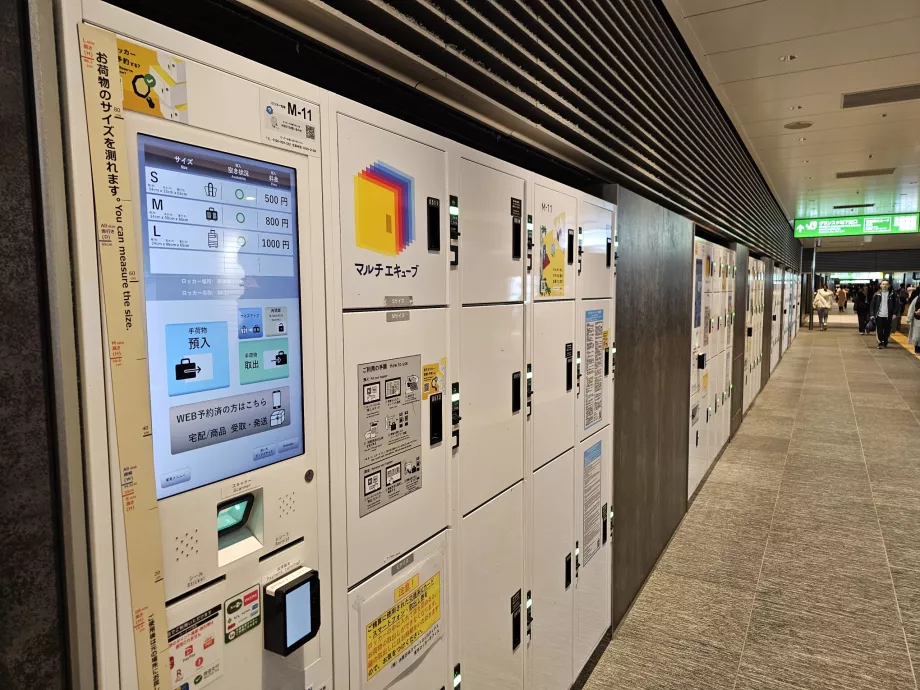 Szekrények a poggyászok tárolására