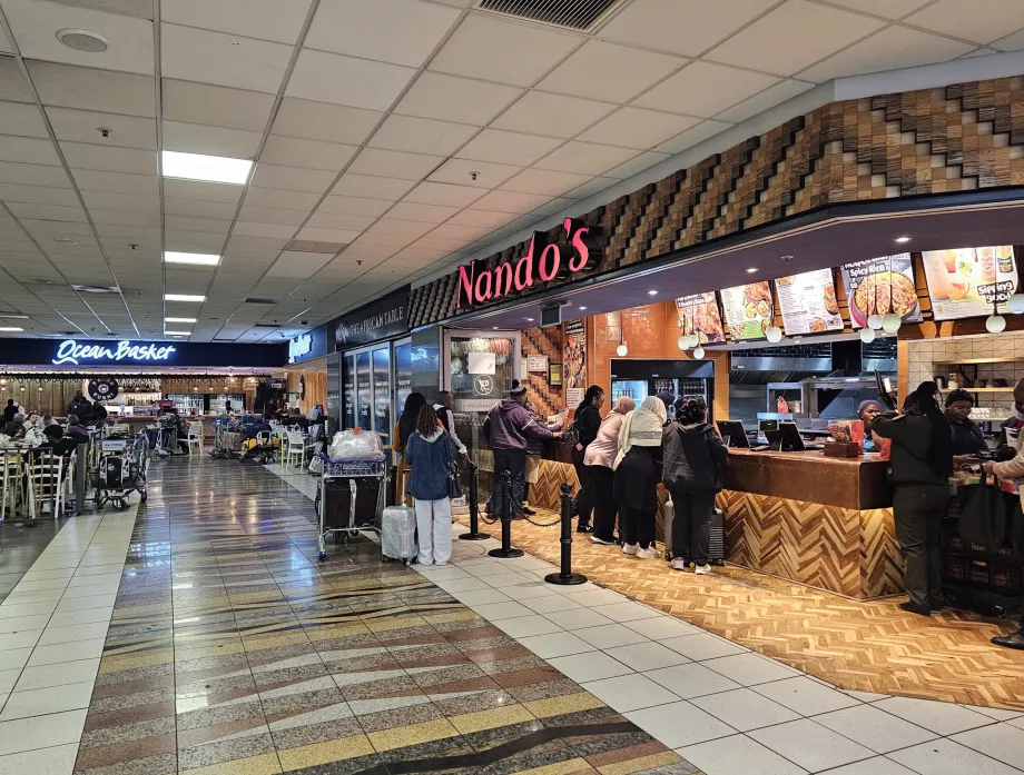 Food Court a nyilvános területen