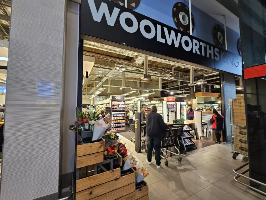 Woolworths szupermarket, nyilvános terület