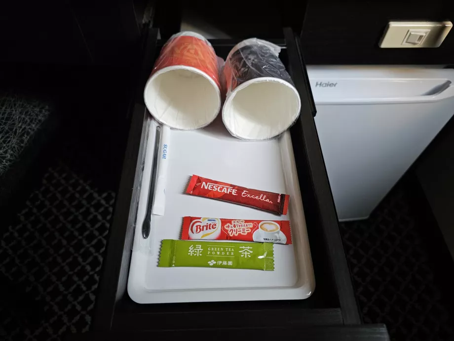 Instant kávé és zöld tea