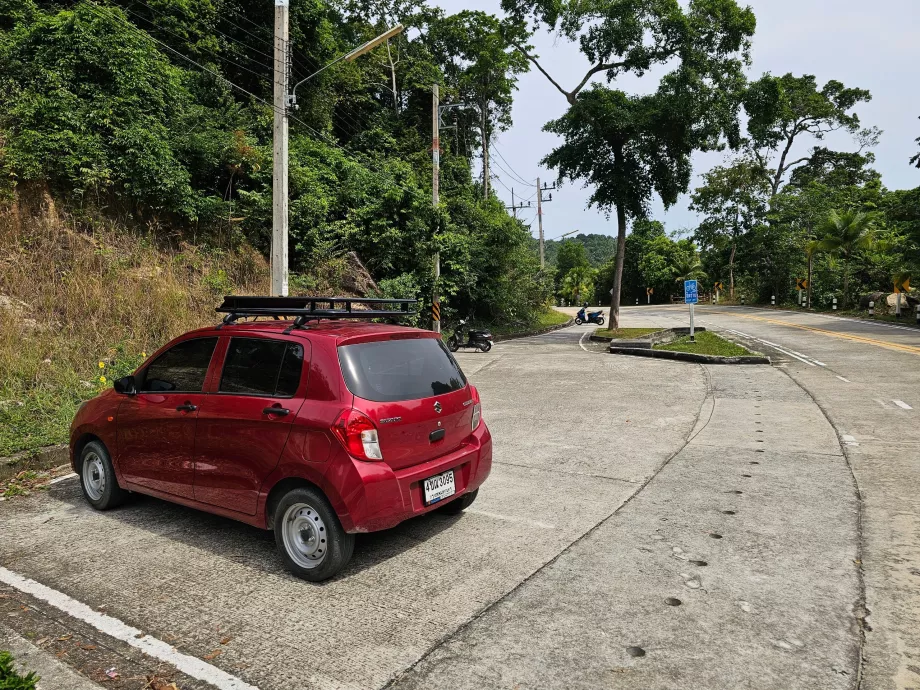 Parkoló a Namtok Than Sadet NP-nél