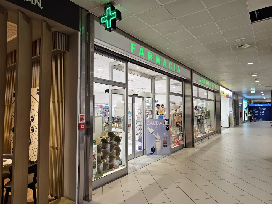 Gyógyszertár, BLQ repülőtér