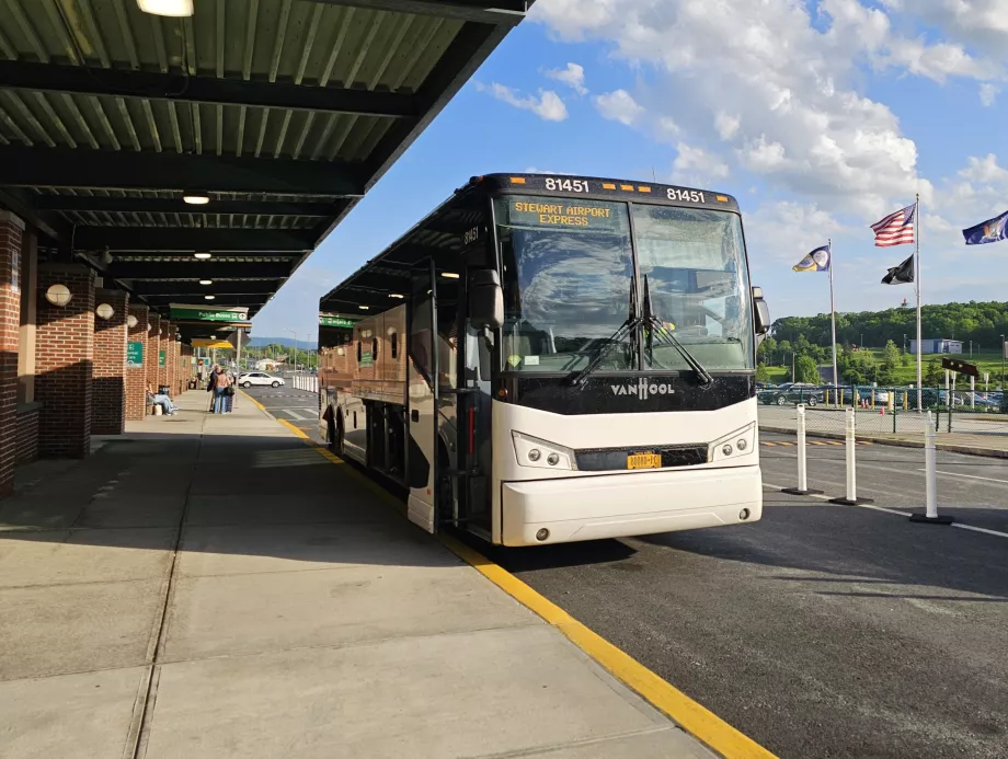 Megabusz New York belvárosába