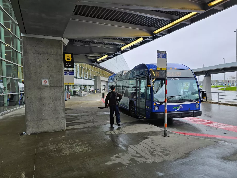 Buszmegálló