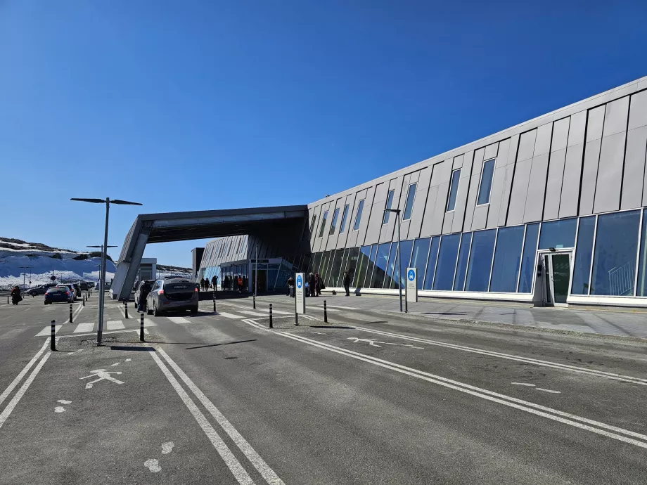 érkezés Nuuk repülőtérre