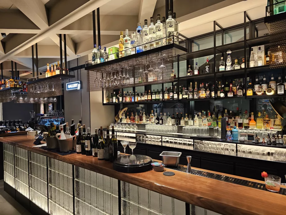 Bár a Gallery 11 étteremben