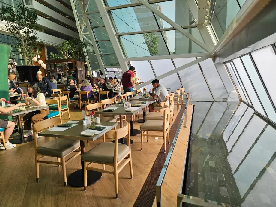 Reggeli a Rise étteremben