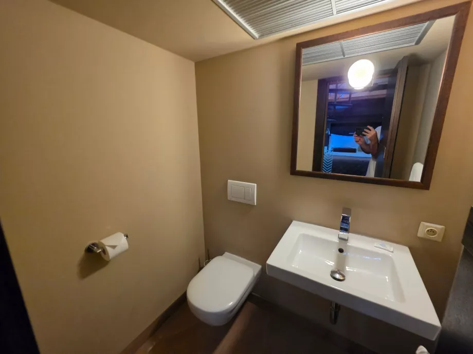 WC a hálószobában