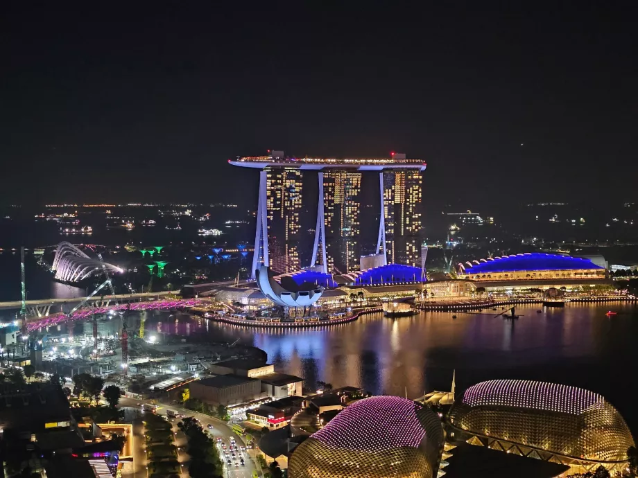 Éjszakai kilátás a szobából