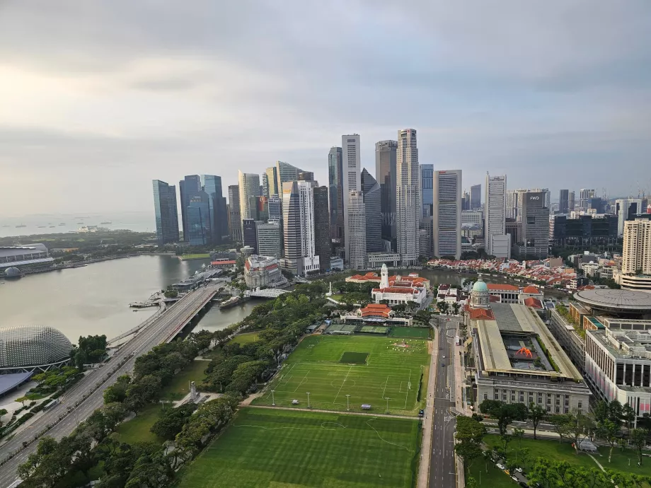 Kilátás a belvárosra a szobából