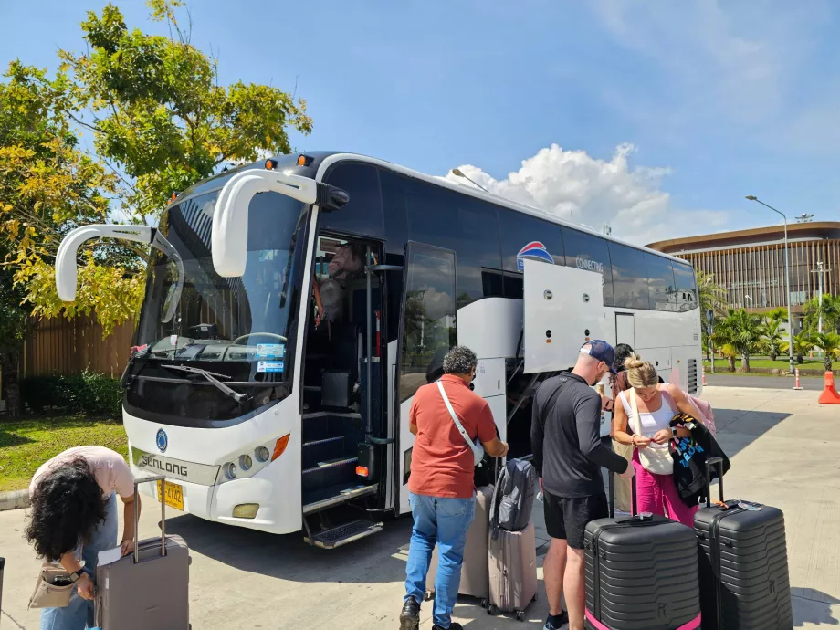 Szárazföldi közlekedési terminál