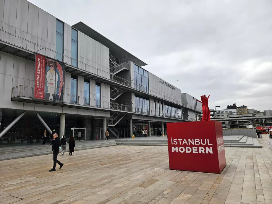 Modern Művészeti Múzeum