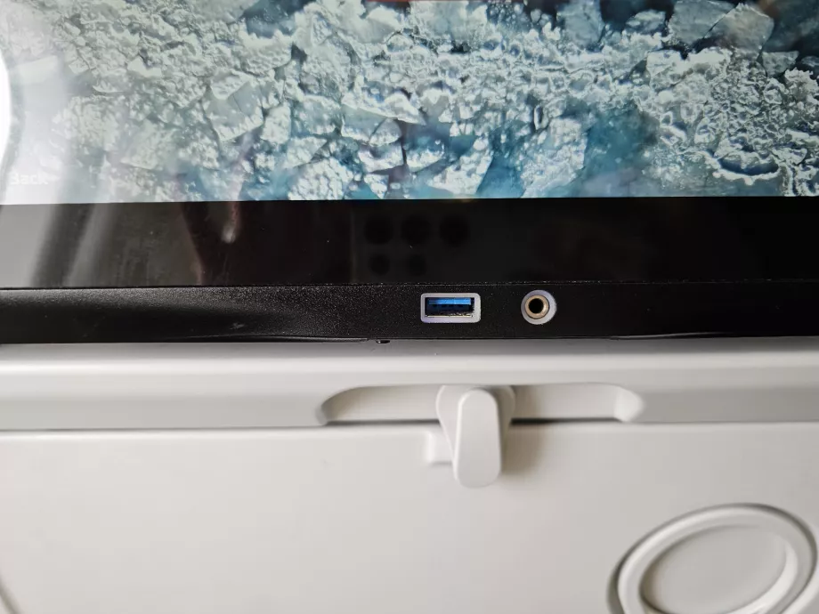 Töltés USB porton keresztül